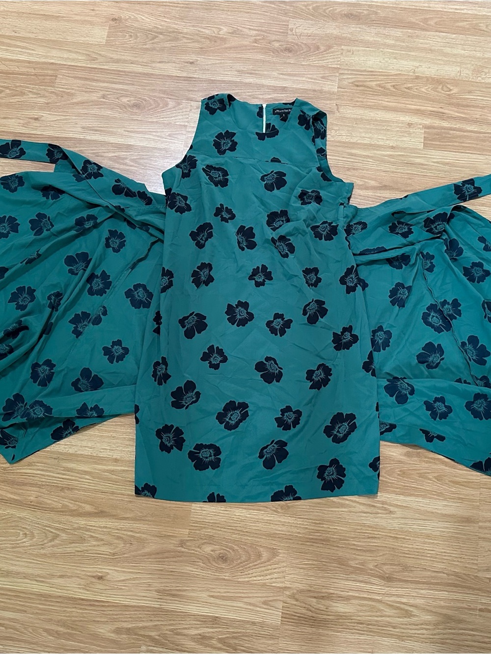 A Pea in the Pod Teal Floral Maternity Dress Size Medium